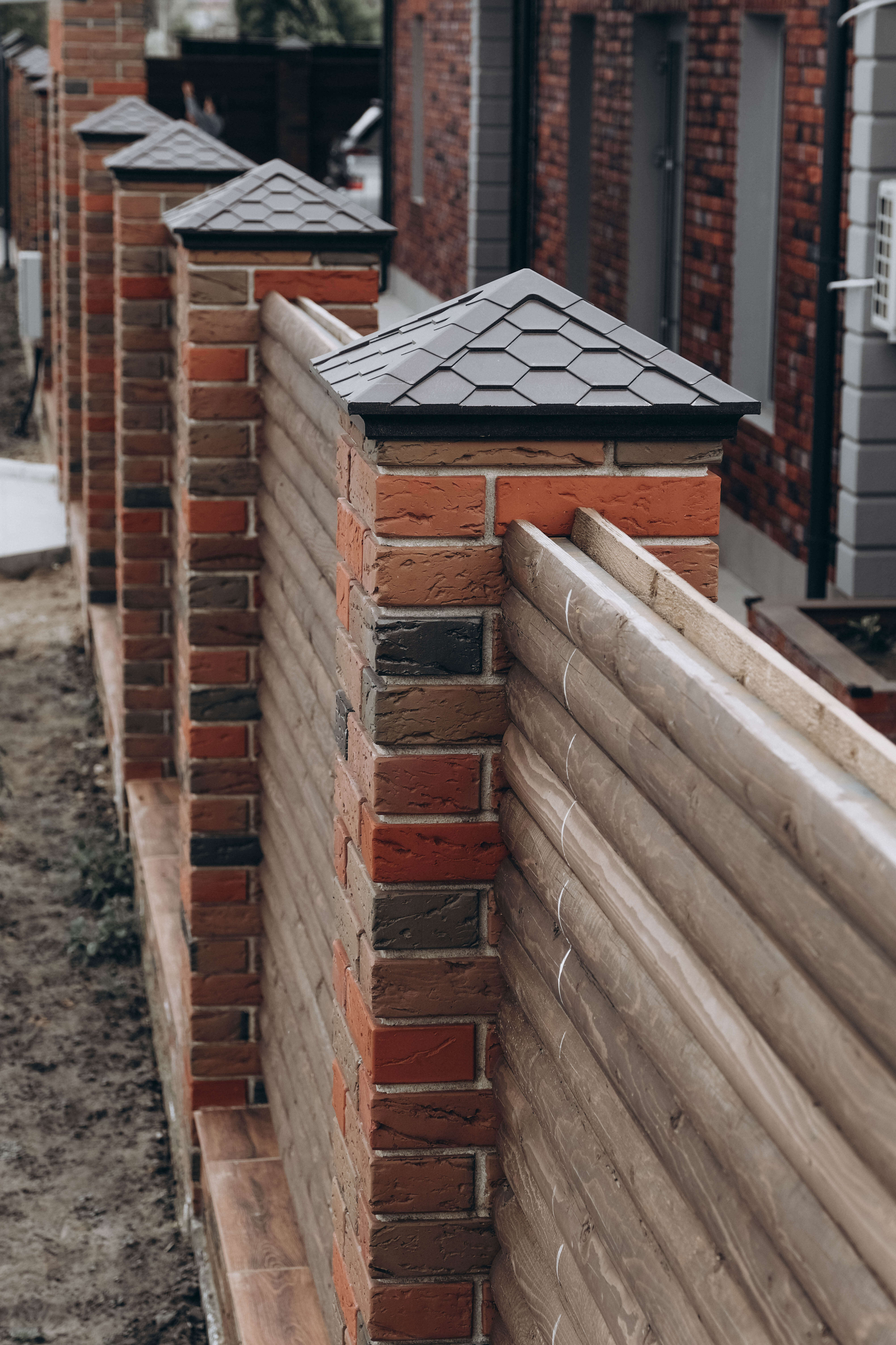 Колпак Zking Эверест Коричневый на столб 1.5х1.5 кирпича (390х390мм) в Камышине фото