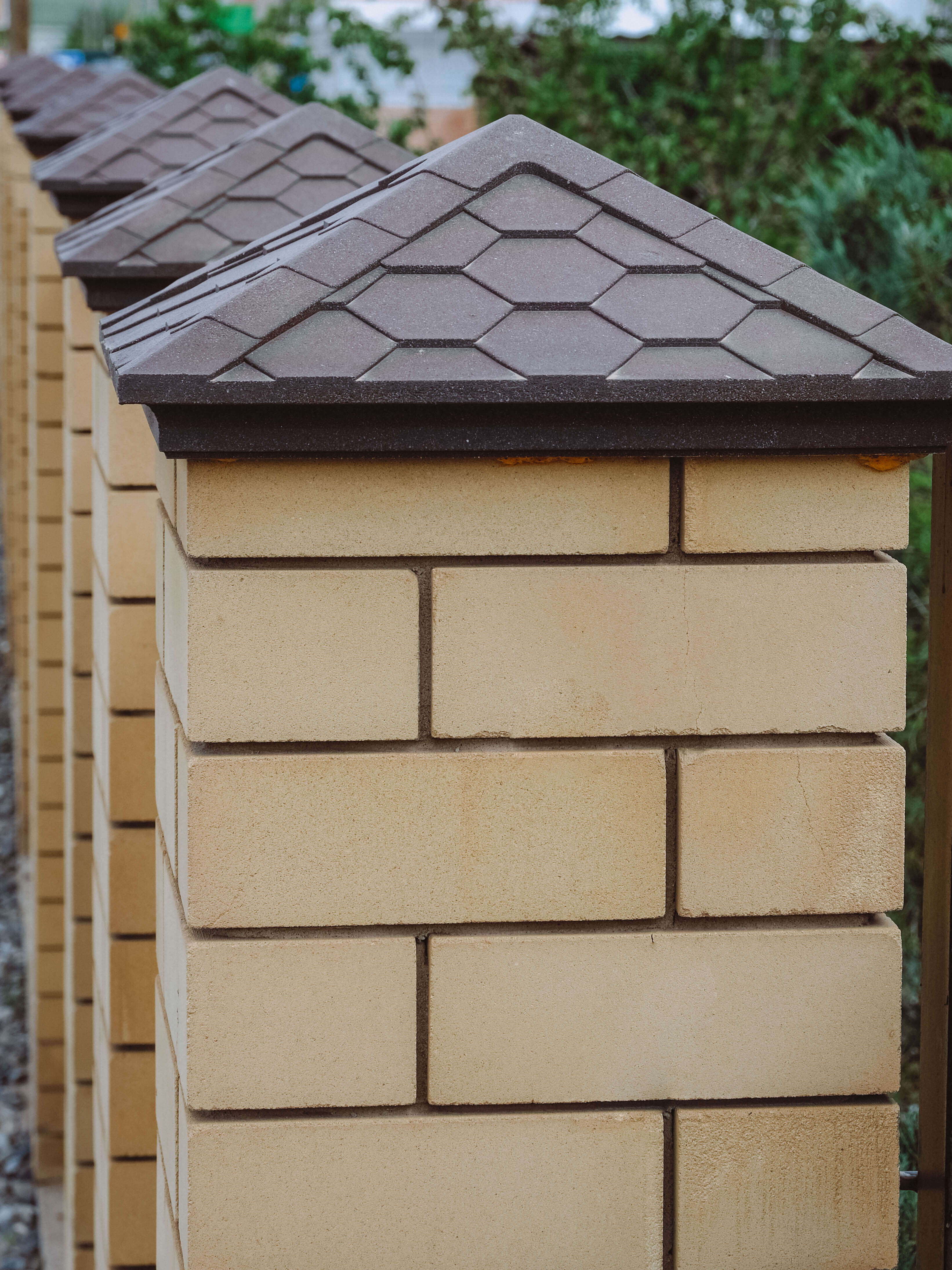 Колпак Zking Эверест Коричневый на столб 1.5х1.5 кирпича (390х390мм) в Камышине фото